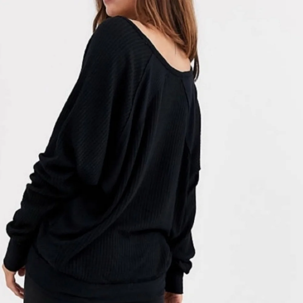 Free People Santa Clara Thermal in Black•M - Picture 6 of 10